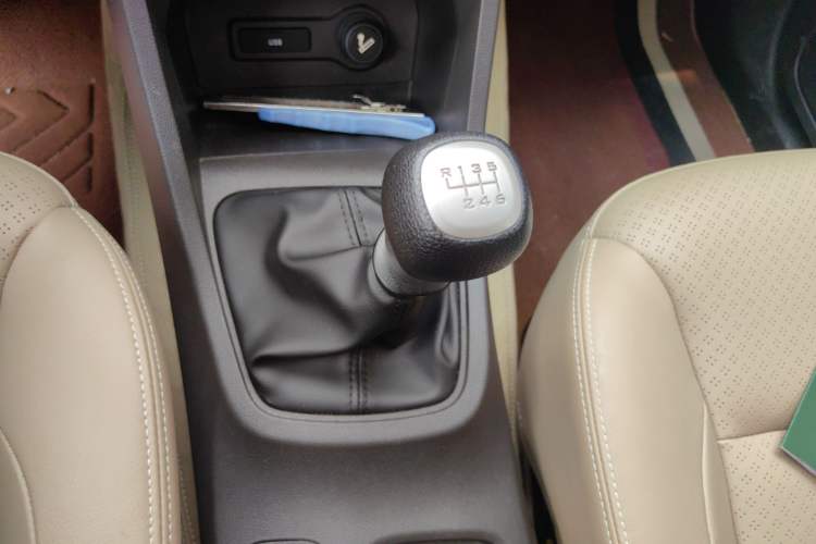 Used Wuling Hongguang 2019 1.5L S Comfort Edition China VI LAR
