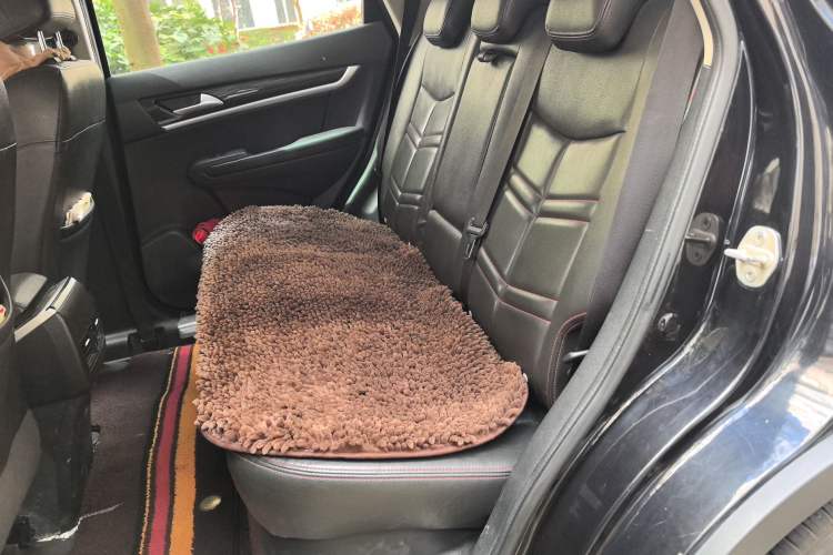 Used Dongfeng Aeolus AX7 2016 2.0L Automatic Zhiyi Trim
