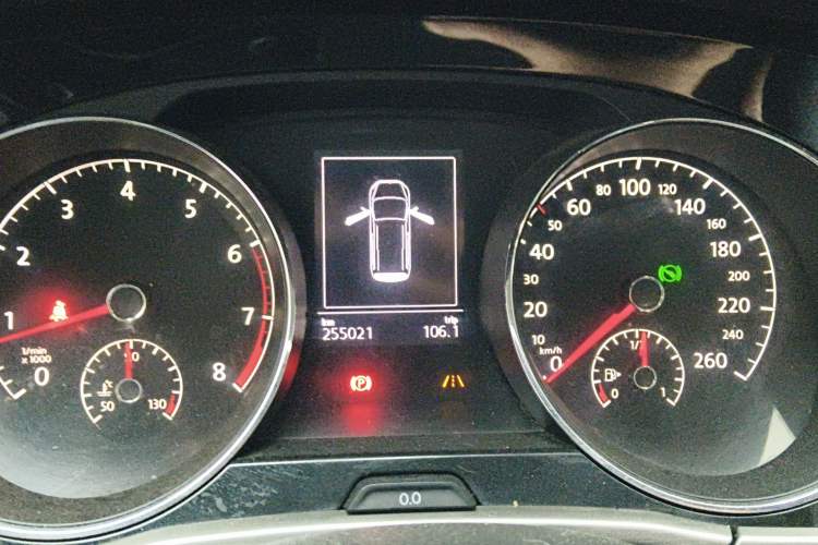 Used Volkswagen Touran 2016 Volkswagen Touran L 280TSI DSG Comfort Edition Instrument Cluster