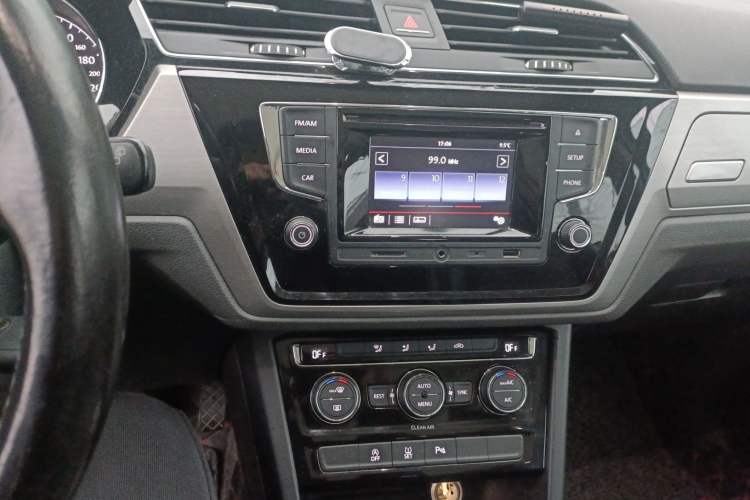 Used Volkswagen Touran 2016 Volkswagen Touran L 280TSI DSG Comfort Edition