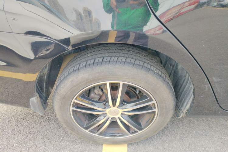 Used BYD Surui 2015 1.5L Manual Luxury Model
