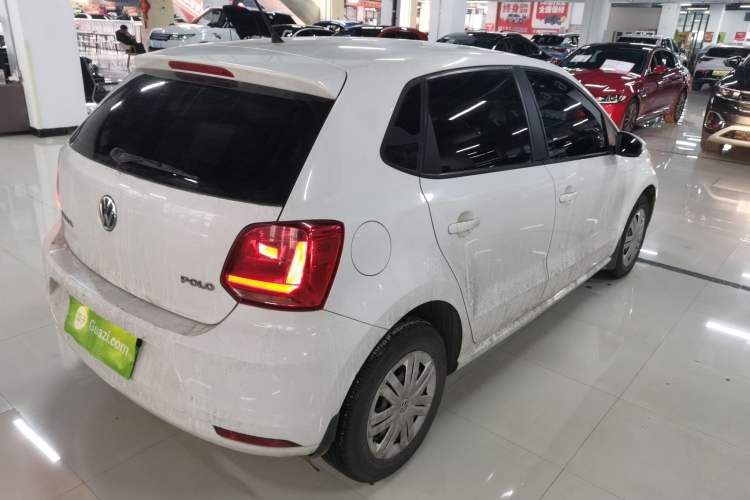 Used Volkswagen Polo 2016 1.4L Manual Fashion Model