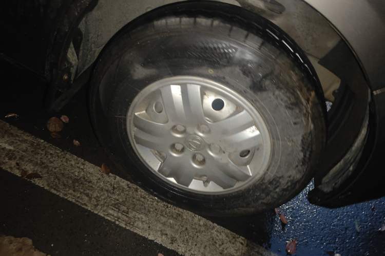 Used CHANGAN KAICHENG Ruixing M60 2019 1.5L Business Model China V Emission Standard 6-Seater 4G15S Right Front Wheel Hub