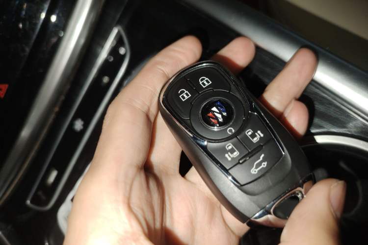 Used Buick GL8 2022 ES Landtrek 653T Flagship Model
