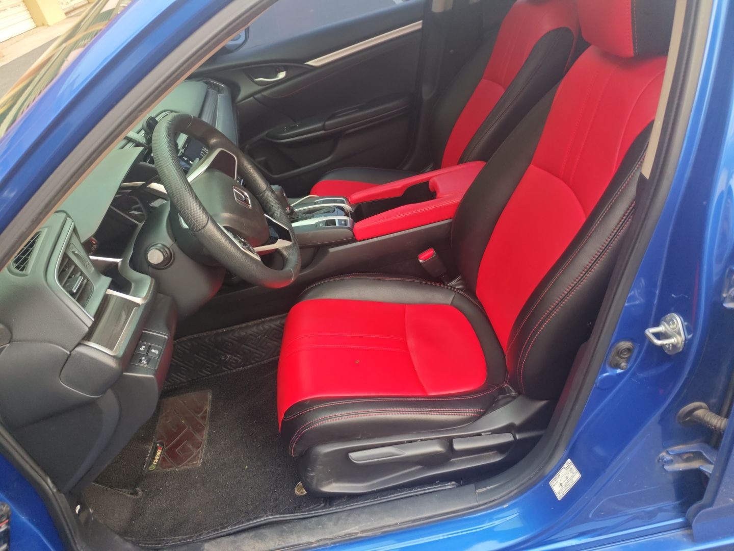 Interior delantero