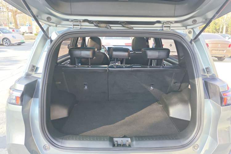 Used AION Y 2022 70 Tech Edition Lithium Iron Phosphate
