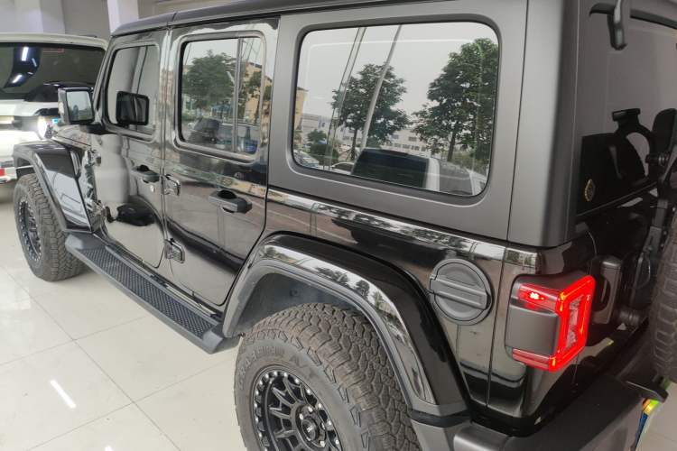 Used Jeep Wrangler 2024 2.0T Sahara Four-Door Edition
