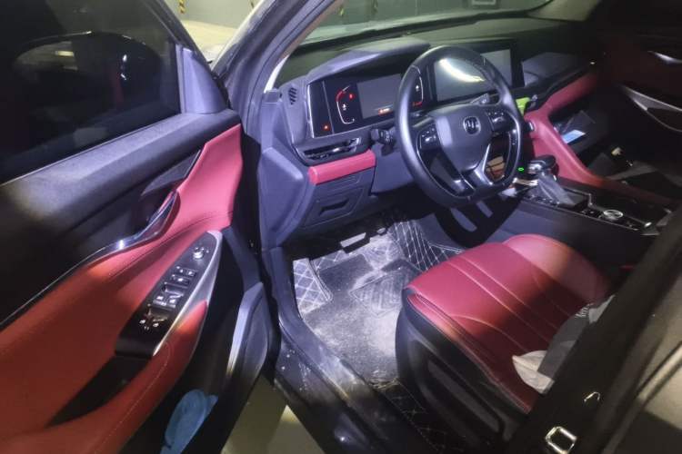 Used CHANGAN CS75 PLUS 2021 1.5T Automatic Pioneer Model
