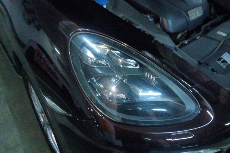 Used Porsche Cayenne 2014 Cayenne Platinum Edition 3.0T