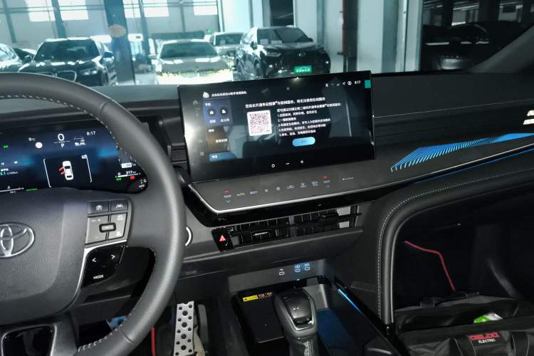 Used Toyota Camry 2026 Model Dual-Engine 2.0HXS Sport Plus Edition
