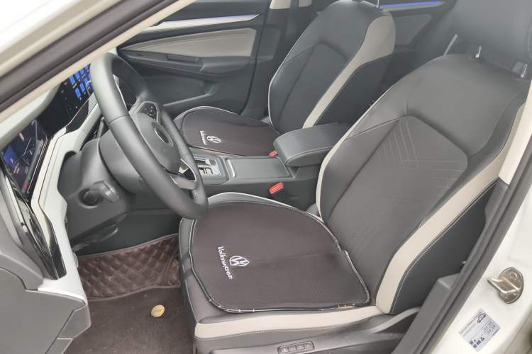 Used Volkswagen Golf 2023 Facelift 280TSI DSG Pro
