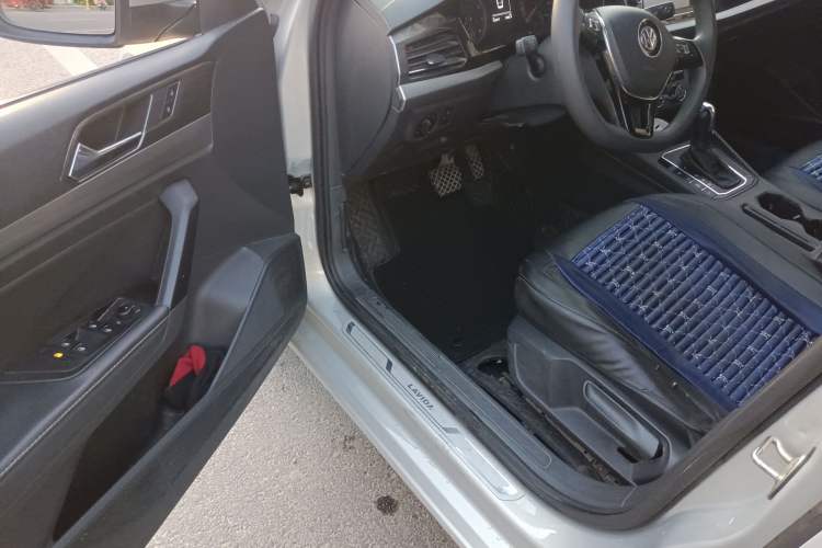 Used Volkswagen Lavida 2018 280TSI DSG Comfort Edition China V Standard Driver Seat