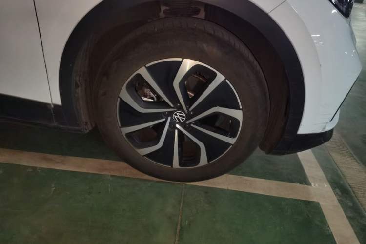 Used Volkswagen ID.4 X 2023 Upgraded Model Pure Intelligent Enjoyment Version Right Front Wheel Hub