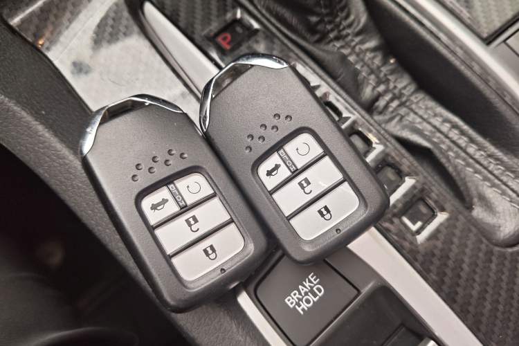 Used Honda Civic 2016 220TURBO CVT Luxury Edition
