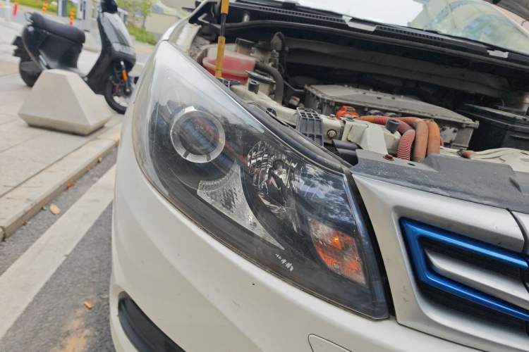 Used BYD e5 2018 450 Smart Connect Enjoyment Version
