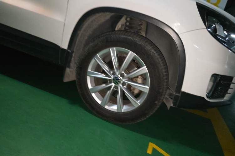 Used Volkswagen Tiguan L 2015 1.8TSI Automatic Two-Wheel Drive Trend Edition