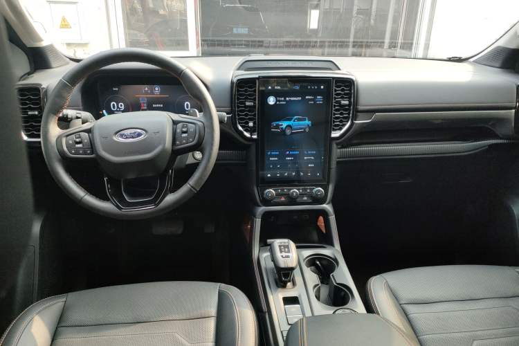 Used Ford Ranger 2023 Trailblazer 4x4 Automatic Version – Gasoline
