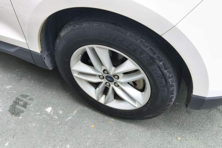 Used Ford Edge 2018 EcoBoost 245 Two-Wheel-Drive Platinum Edition 7-Seater China V Emission Standard