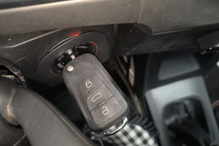 Used Roewe 350 2014 1.5L Manual Xunchi Edition
