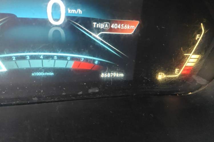 Used BAIC Weiwang M50F 2017 1.3T Luxury Model Odometer Close Up