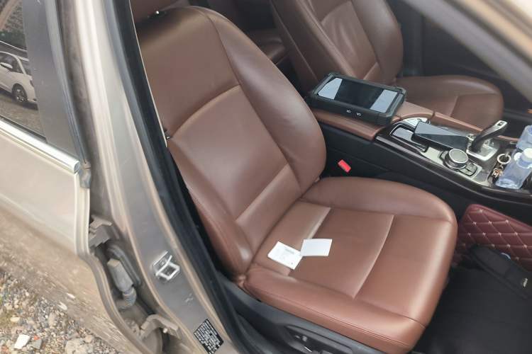 Used BMW 5 Series 2014 528Li Leading Model Right Front Seat