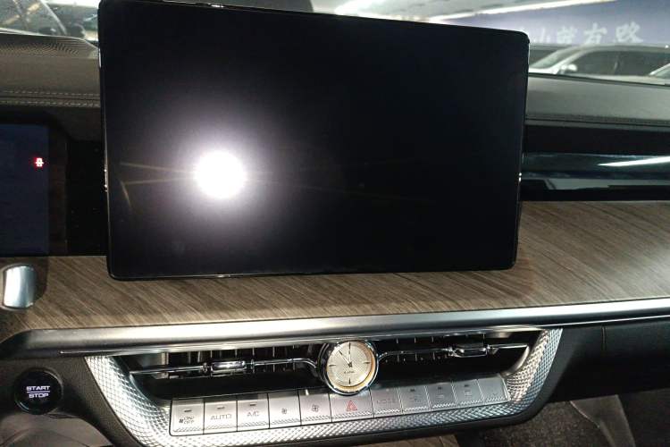 Used Tank 500 2022 3.0T Sport Edition "Creation" Style 7 Seats
