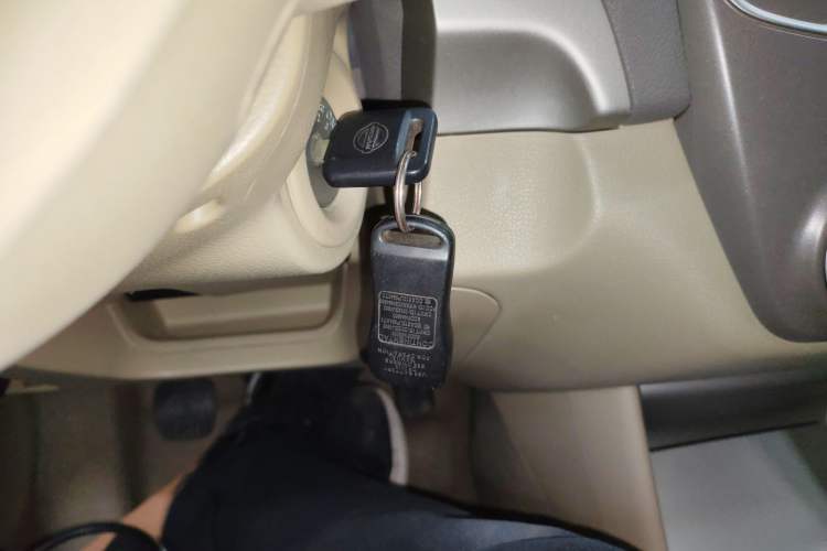 Used Nissan Sylphy 2016 Classic 1.6XE Manual Leading Edition Interior 1