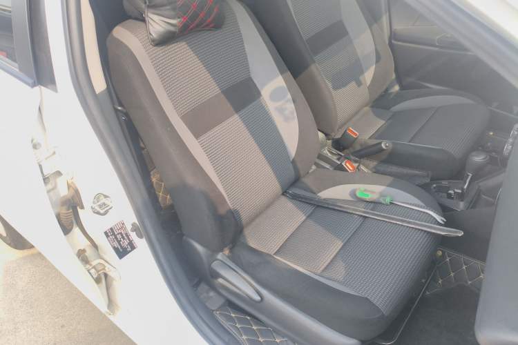 Used Toyota Vios 2021 1.5L CVT Innovation Edition Right Front Seat