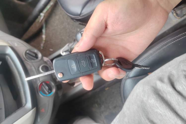 Used Chevrolet Sail 2015 Sail 3 1.5L Manual with Ideal Sunroof Edition
