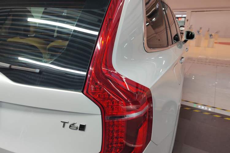 Used Volvo XC90 2018 T6 Zhiyi Edition 7-Seater
