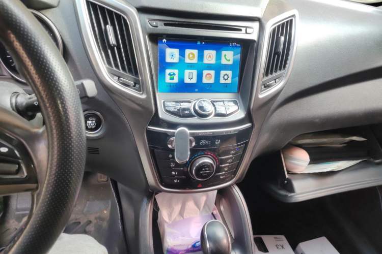 Used CHANGAN CS75 2016 1.8T Automatic Elite Model China IV Standard
