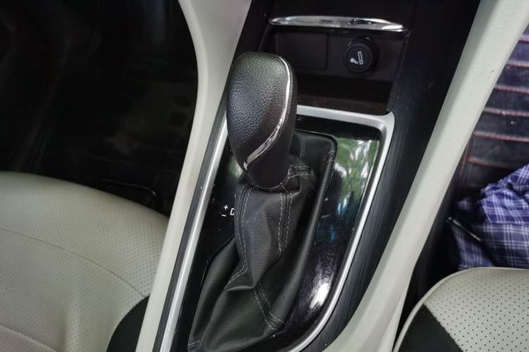 Used Buick GL6 2018 18T 6-Seater Elite Model
