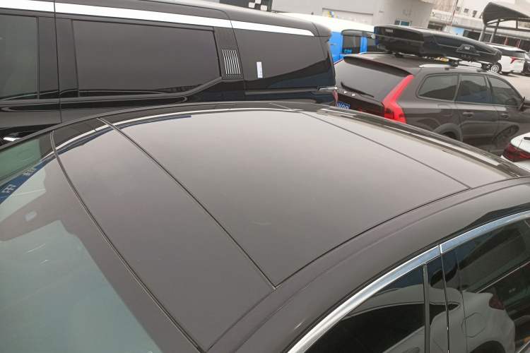 Used Mercedes-Benz E-Class New Energy 2022 Facelift E 350 e L Plug-in Hybrid Sedan Roof