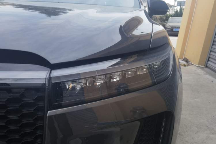 Used Li Auto ONE 2020 Extended-Range 6-Seater Version Left Front Headlight