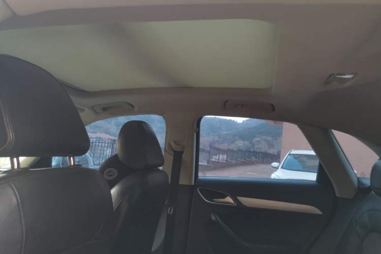 Used Audi Q3 2016 30 TFSI Standard Model Headliner