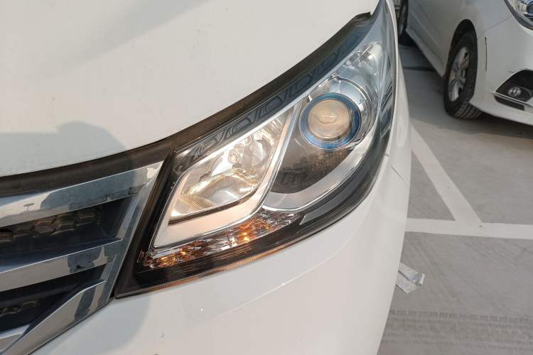 Used SAIC MAXUS G10 2018 PLUS 2.0T Automatic Smart Edition