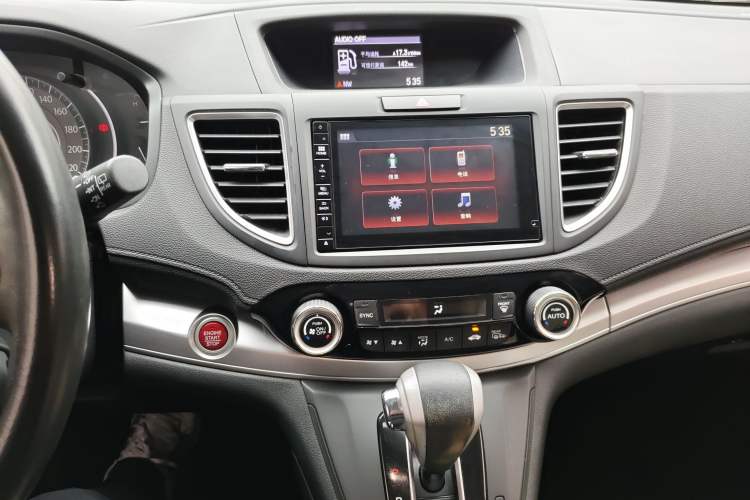 Used Honda CR-V 2015 2.4L two-wheel drive luxury version Audio And AC Panel