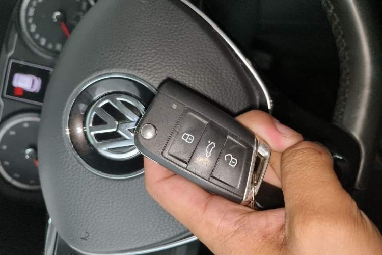 Used Volkswagen Tayron 2020 280TSI Two-Wheel Drive Luxury Connect Edition Vehicle Key