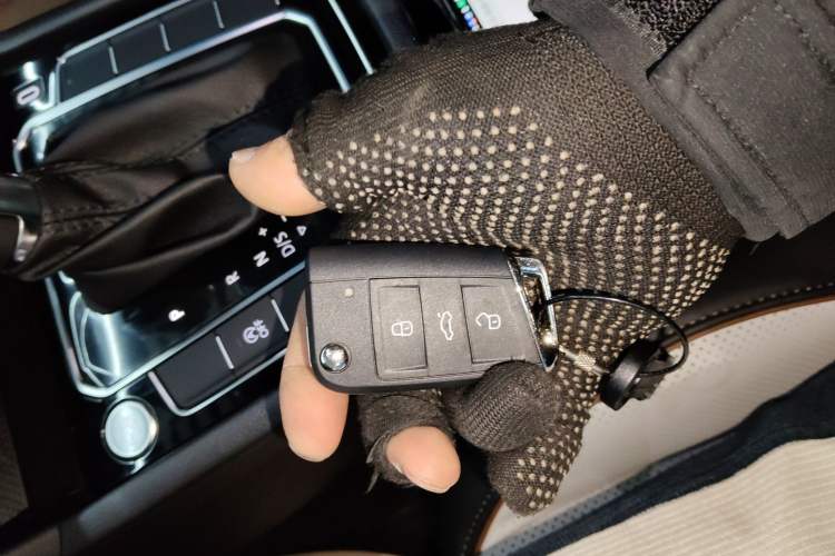 Used Volkswagen Magotan 2026 30 Million Vehicles Selected Model 380TSI DSG Luxury Edition Interior 1