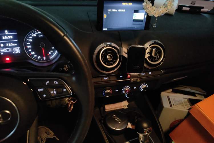 Used Audi A3 2020 Limousine 35 TFSI Fashion Edition China VI Emission Standard
