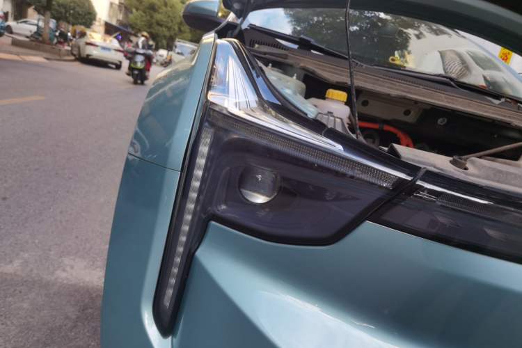 Used NETA U 2022 Zhi400 Pro Ternary Lithium