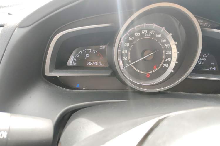 Used Mazda CX-4 2016 2.0L Automatic 2WD Blue Sky Dynamic Edition Odometer Close Up