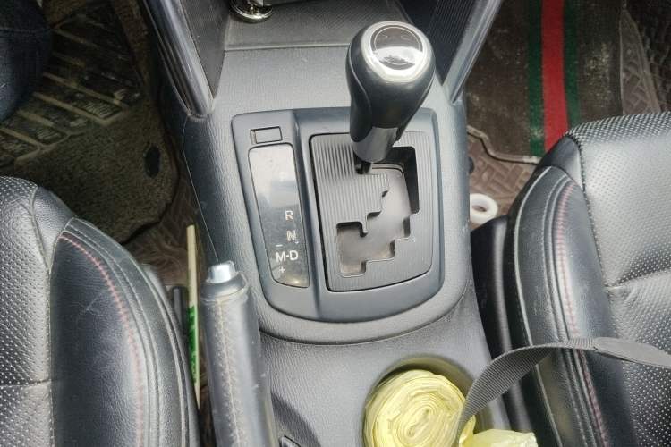 Used Mazda CX-5 2013 2.5L Automatic 4x4 Luxury Version Gear Lever