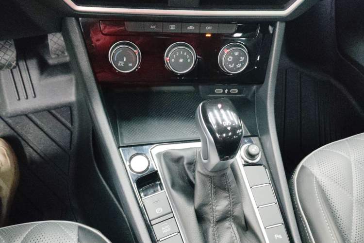 Used Volkswagen Sagitar 2023 300TSI DSG Excellence Edition
