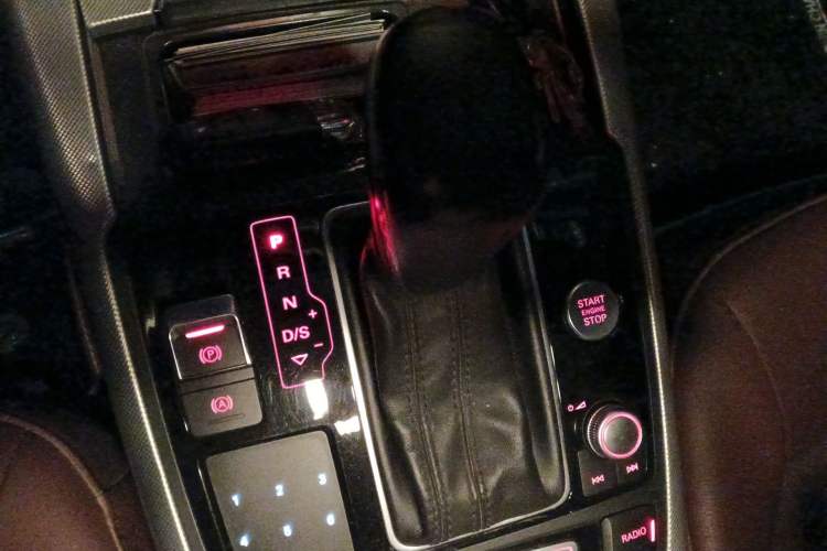 Used Audi A6L 2018 30th Anniversary Edition 35 TFSI Fashion Model
