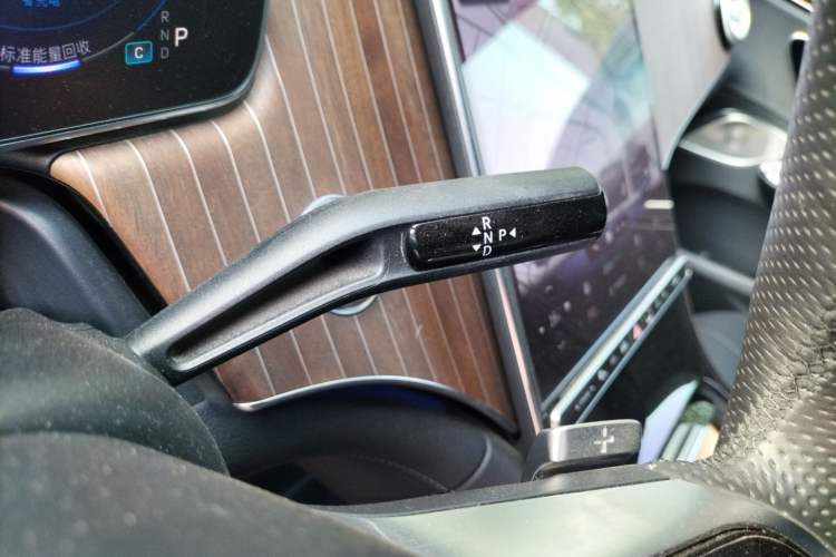 Used Mercedes-Benz EQE 2022 350 Luxury Edition Gear Lever