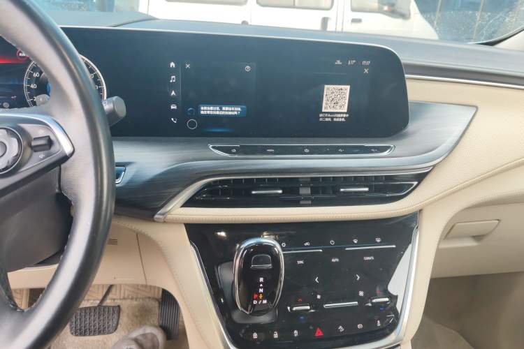 Used Buick GL8 2022 ES Land Cruiser 653T Luxury Model
