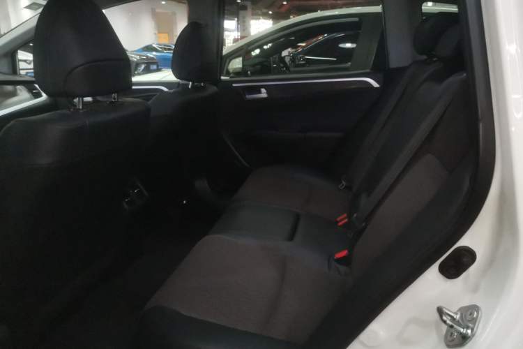 Used Honda Jade 2017 1.8L automatic Comfort version 5 seats