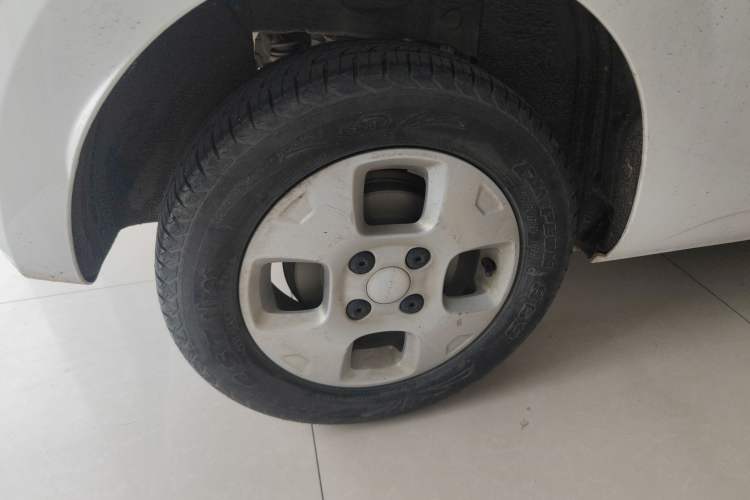 Used Roewe Clever 2021 302km All-Round Version Right Rear Wheel Hub