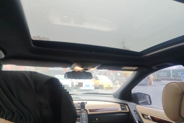 Used Mercedes-Benz R-Class 2011 R 300 L Luxury Model Headliner